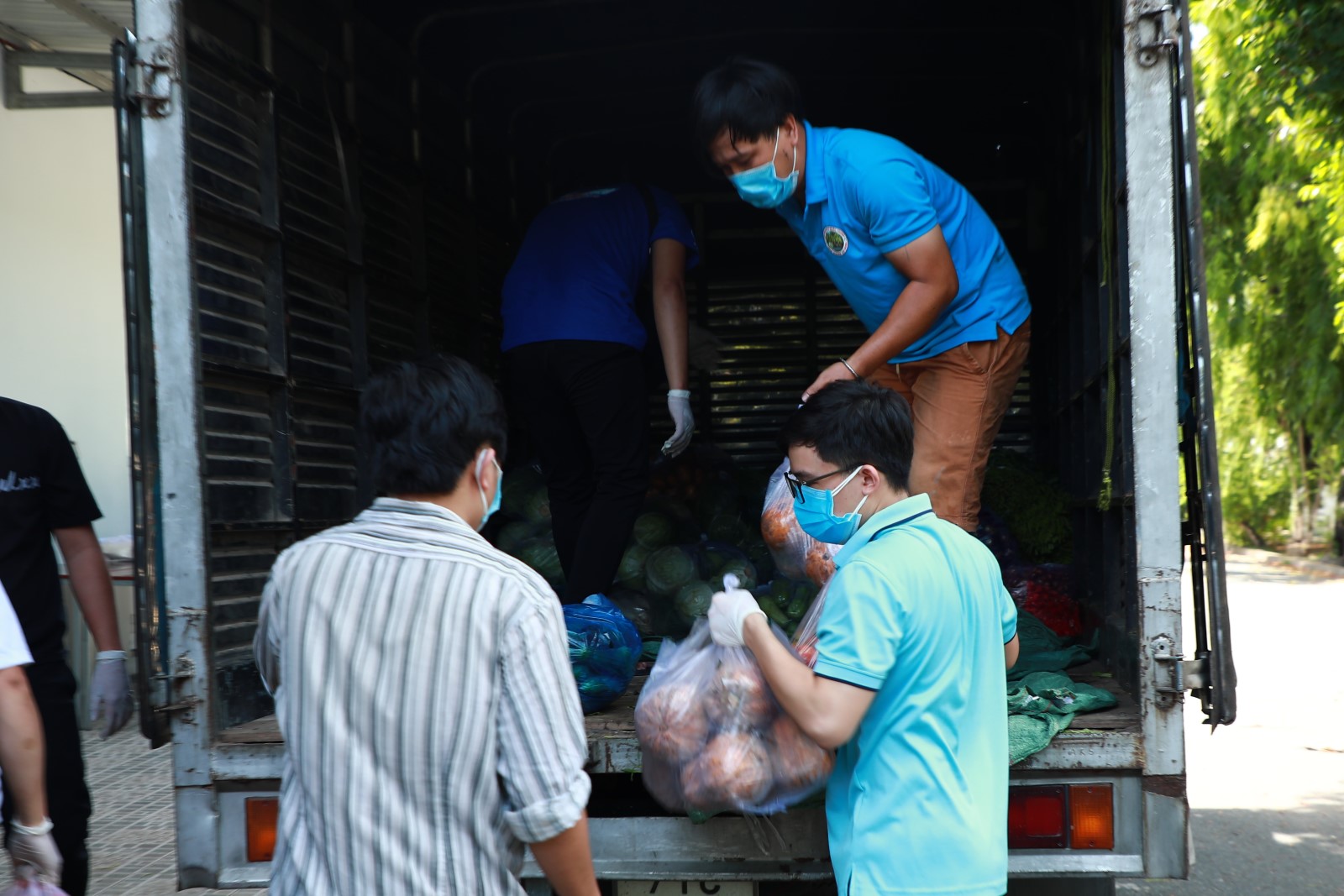 Nhiều nhà tài trợ và mạnh thường quân đồng hành cùng trường ĐH Công nghiệp Thực phẩm TP.HCM hỗ trợ sinh viên khó khăn trong mùa dịch